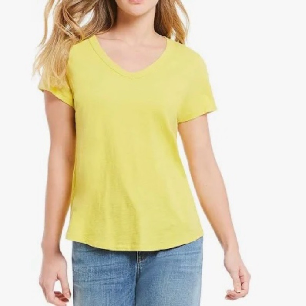 Eileen Fisher • Organic Slub Cotton V-Neck Tee in Citron Yellow
